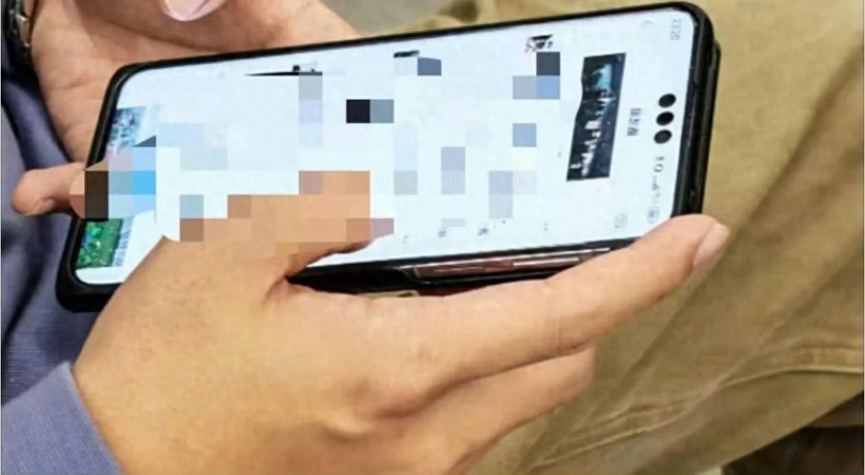 华为Mate70真机图曝光