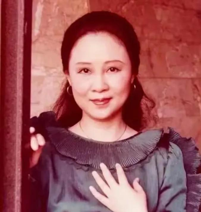 琼瑶离世前晚与家人共进晚餐