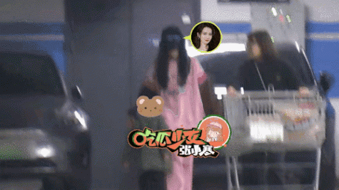 刘诗诗抱儿子逛超市母爱满满