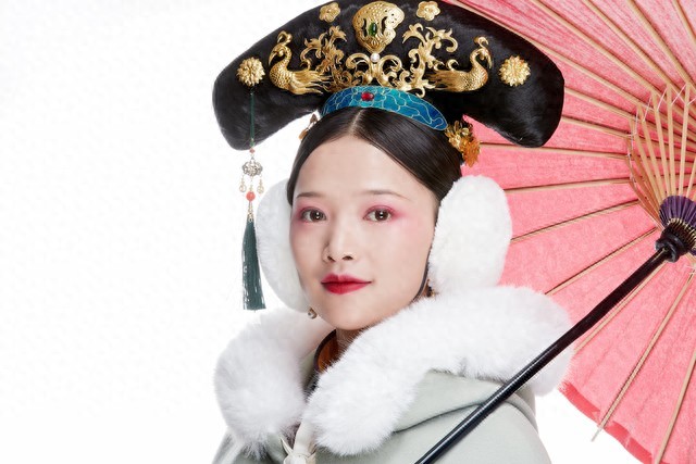蒋欣歪嘴拍完华妃后改不回来了