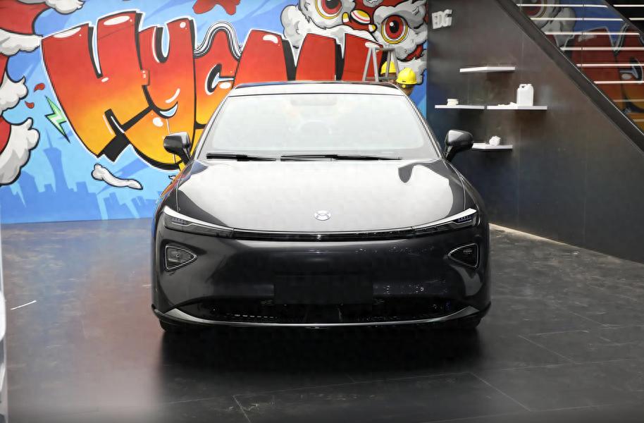 电动机总功率160kW,售13.98万元,这款纯电轿车值得一看吗?