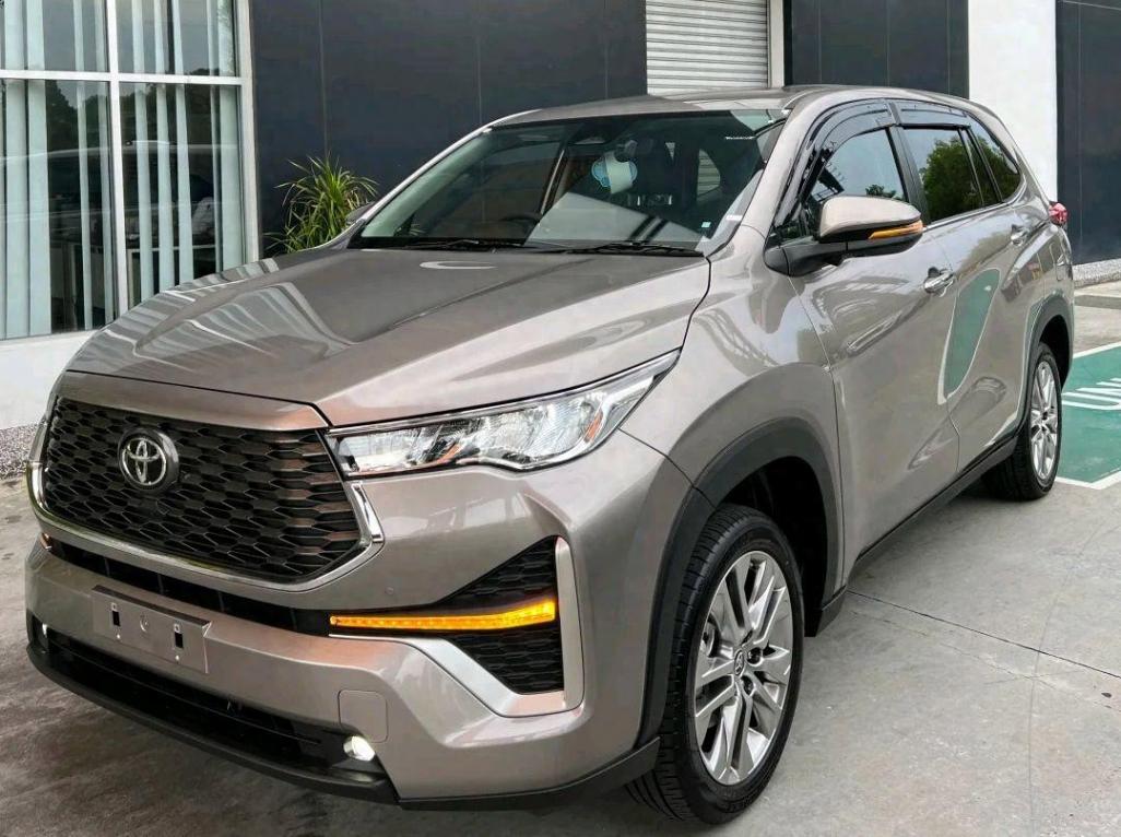外观酷似汉兰达,TOYOTA入门级7座SUV驾临