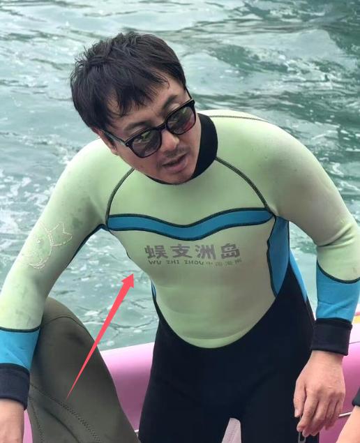 沈腾陪家人三亚度假