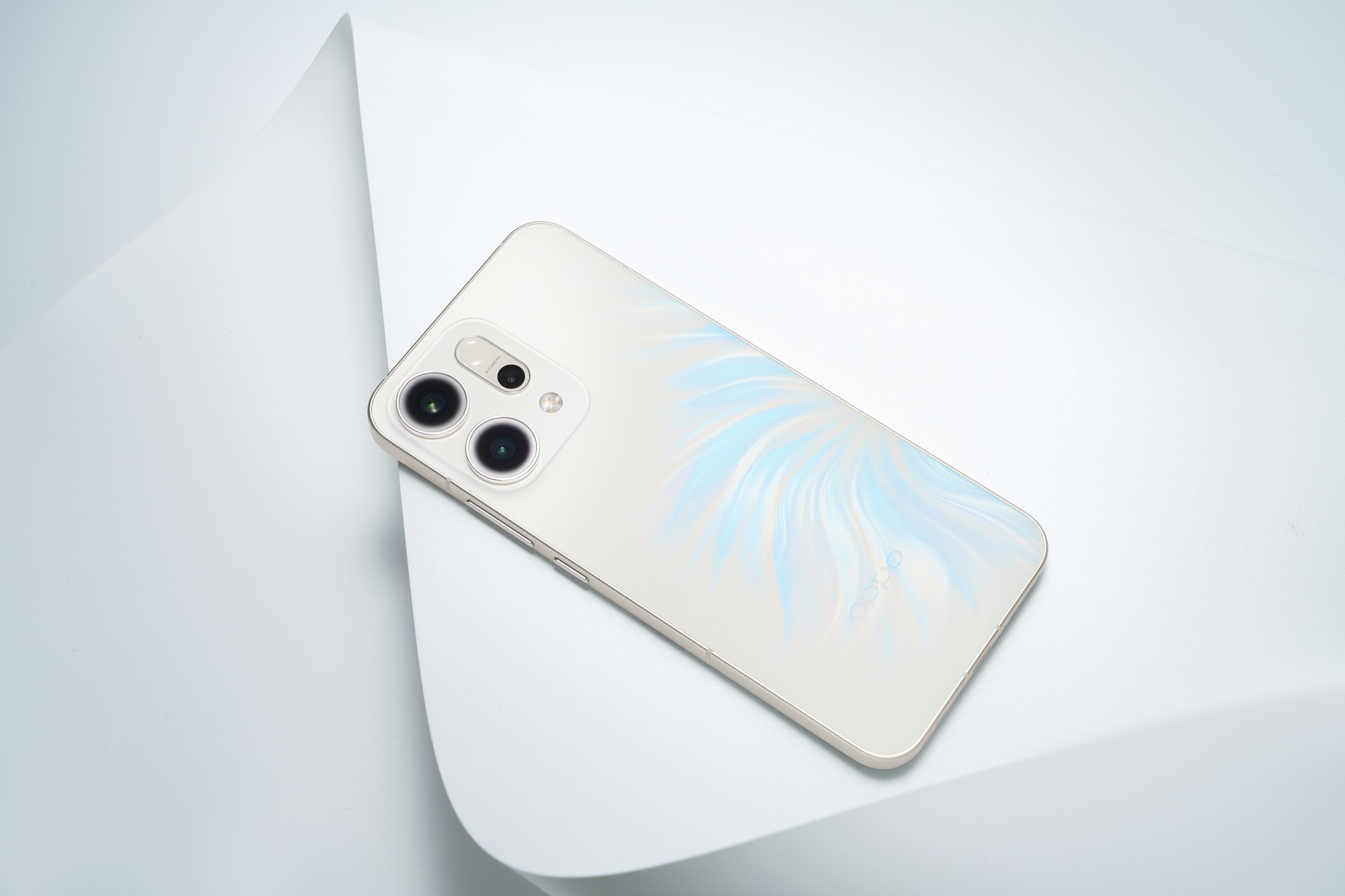 OPPO Reno14系列值不值?看完这五点再说