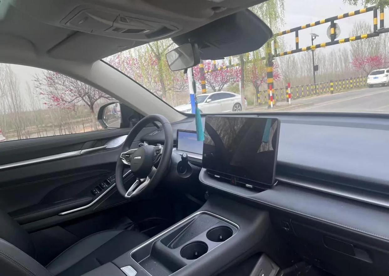 哈弗H6究竟是否神车?作为提车6个月的车主,我来真实分享