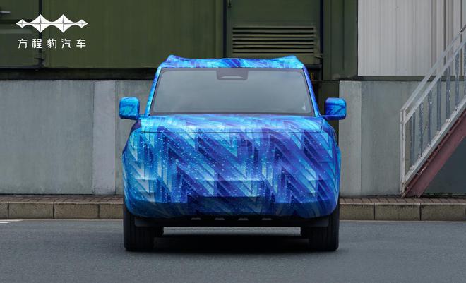 比亚迪方程豹钛 7 官方伪装图公布,又一款方盒子造型 SUV