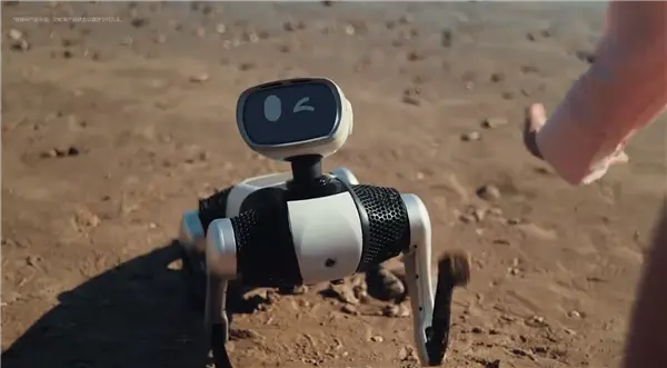 9988元！Vbot发布首款无需遥控机器狗&ldquo;大头BoBo&rdquo;